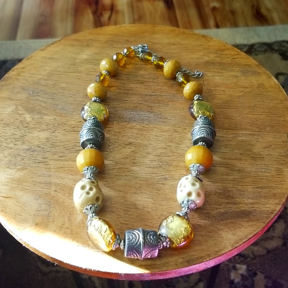 Boho chic neutral color necklace